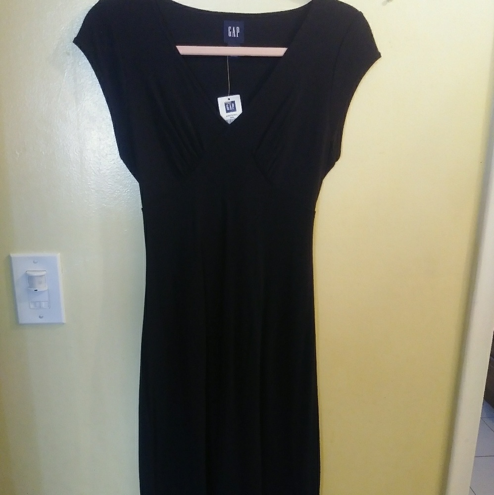 LBD GAP BLACK DRESS NWT
